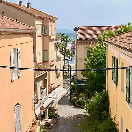 Hotel L'Escapade Le Lavandou Exterior photo